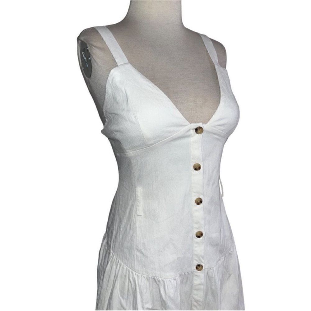 REISS NWT Vita Button Through Midi Sundress White
Size 0 MSRP $330 - Picture 9 of 12